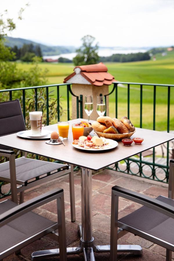 Ferienhotel Herzog Neumarkt am Wallersee Kültér fotó