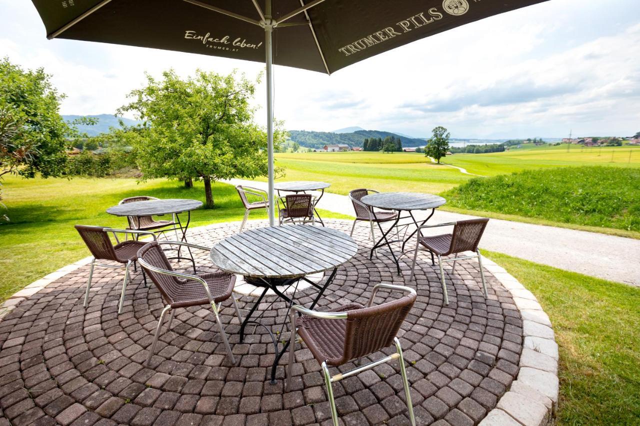 Ferienhotel Herzog Neumarkt am Wallersee Kültér fotó